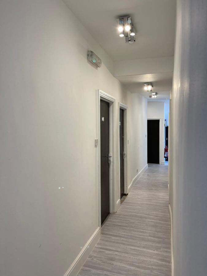 Buller Hotel - London Кройдон Екстер'єр фото